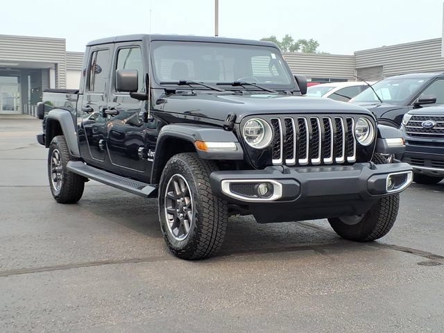 Used 2021 Jeep Gladiator Overland w/ Popular Equipment Package AWD/4WD image 3