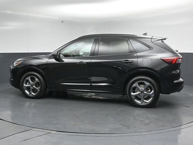 Certified 2024 Ford Escape ST-Line w/ Tech Pack #1 AWD/4WD image 5