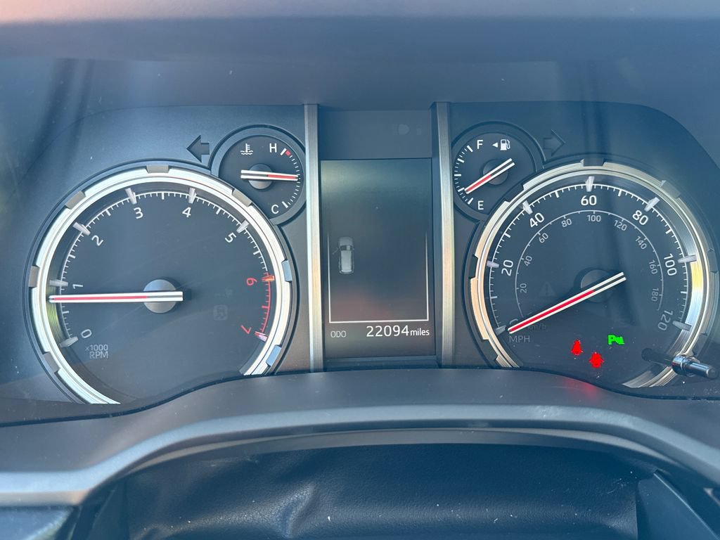 Used 2024 Toyota 4Runner Limited AWD/4WD image 13