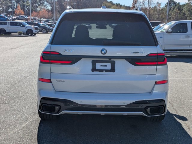 Used 2025 BMW X7 xDrive40i w/ M Sport Package image 4