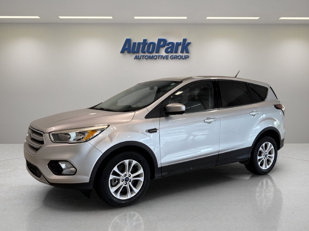 Certified 2017 Ford Escape SE FWD image 3
