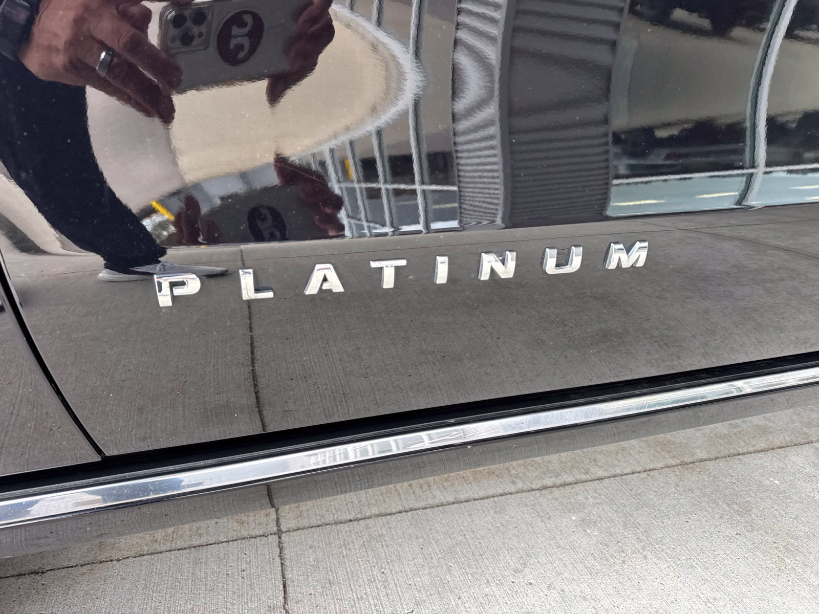 Certified 2024 Ford Expedition Platinum AWD/4WD image 14