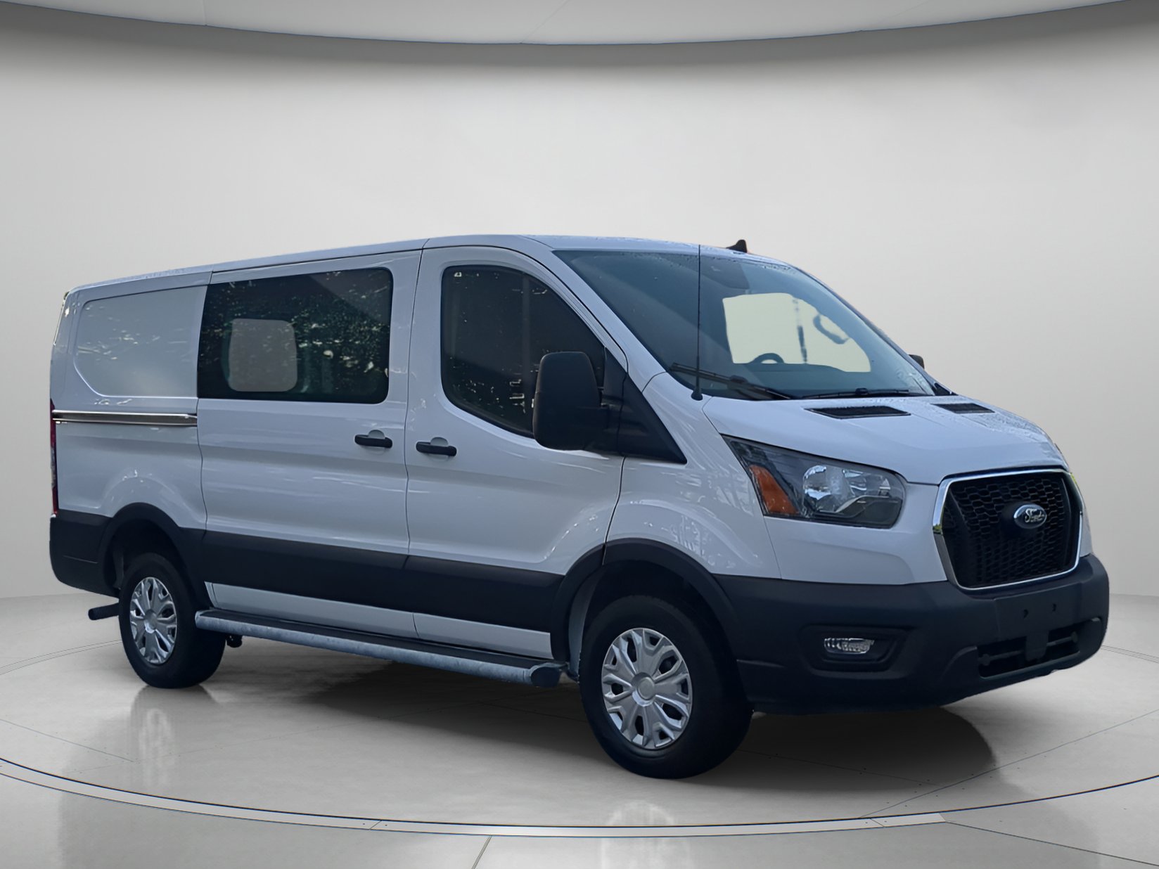 Certified 2025 Ford Transit 250 Low Roof w/ Exterior Upgrade Package RWD image 38