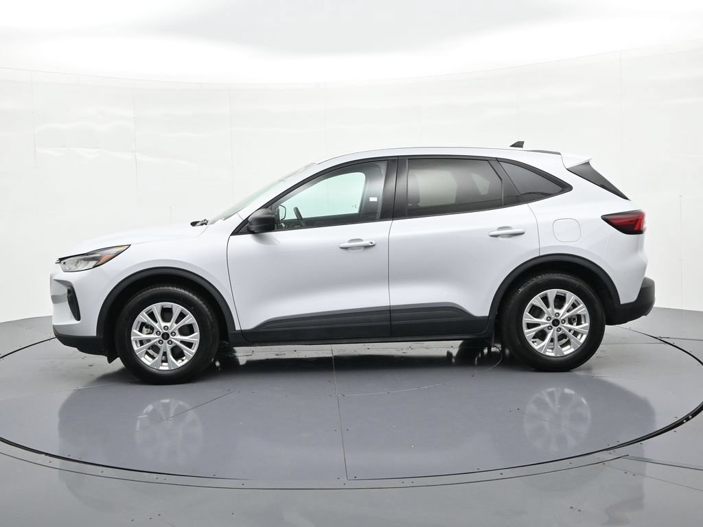 Certified 2025 Ford Escape Active FWD image 9