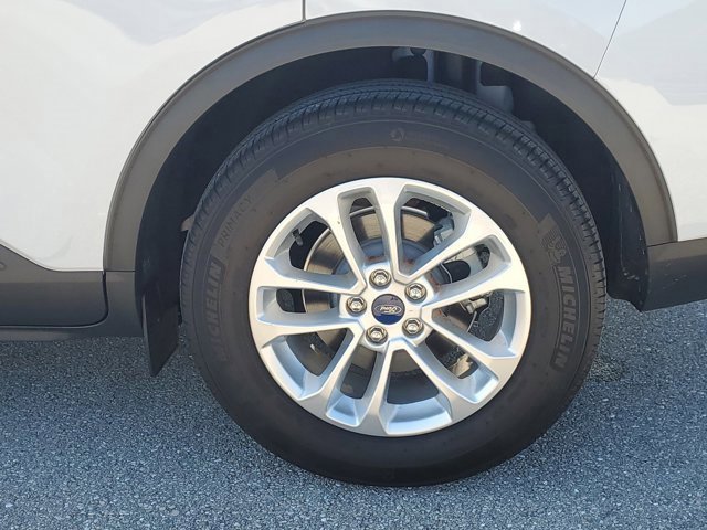 Certified 2022 Ford Escape SE image 9