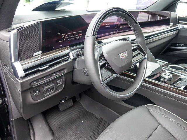 Used 2026 Cadillac Escalade Luxury w/ Touring Package AWD/4WD image 11