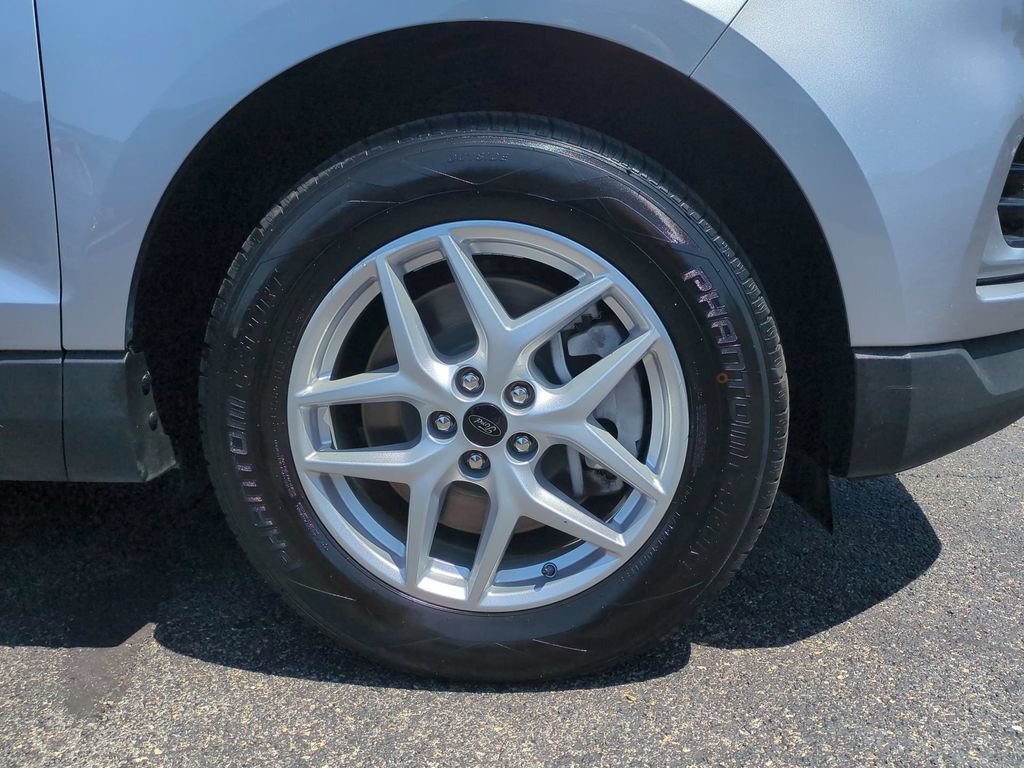 Certified 2024 Ford Edge SEL AWD/4WD image 13