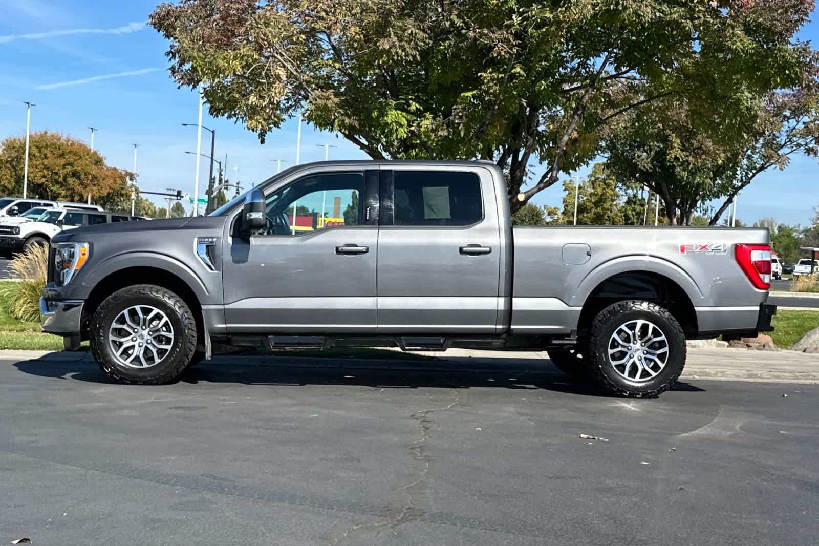 Certified 2022 Ford F150 Lariat w/ Max Trailer Tow Package AWD/4WD image 5