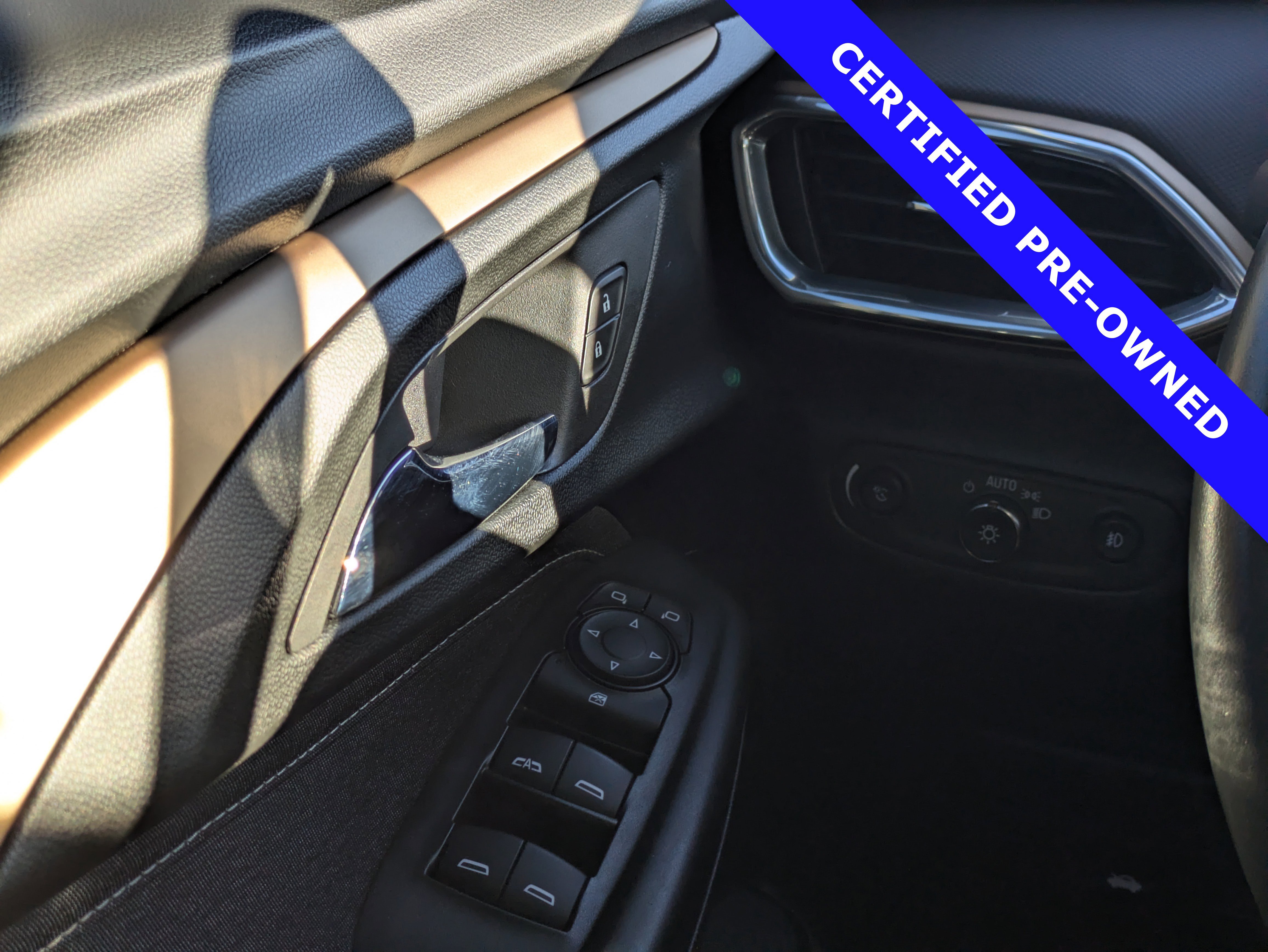 Used 2023 Chevrolet TrailBlazer ACTIV w/ Convenience Package image 22