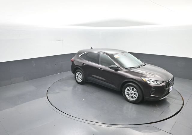 Certified 2023 Ford Escape Active AWD/4WD image 26