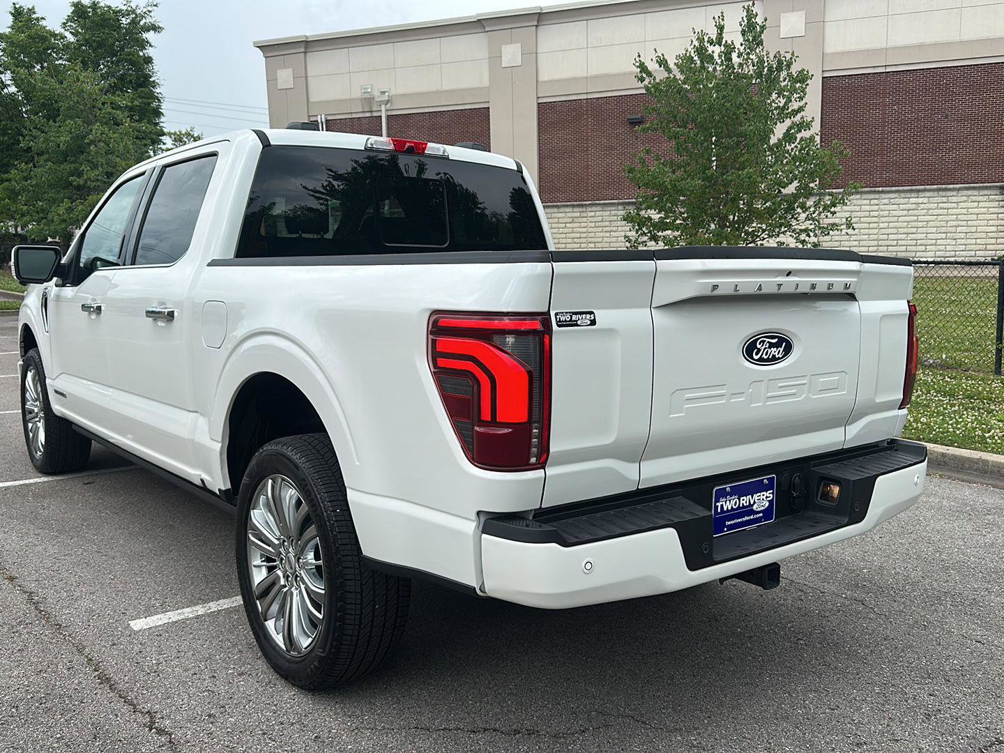 Certified 2025 Ford F150 Platinum w/ Equipment Group 703A Plus AWD/4WD image 3