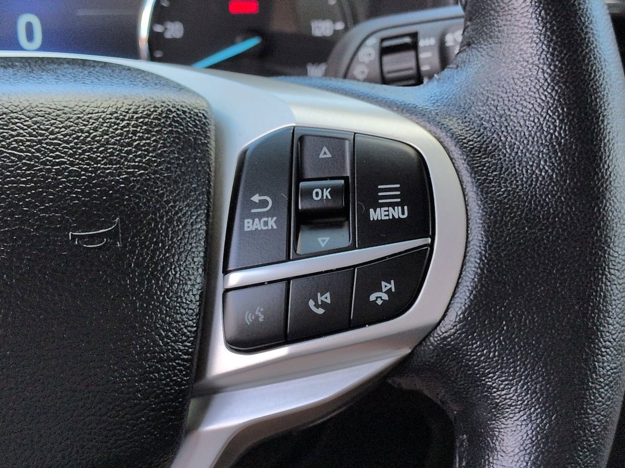 Certified 2023 Ford Explorer XLT w/ Equipment Group 202A image 25