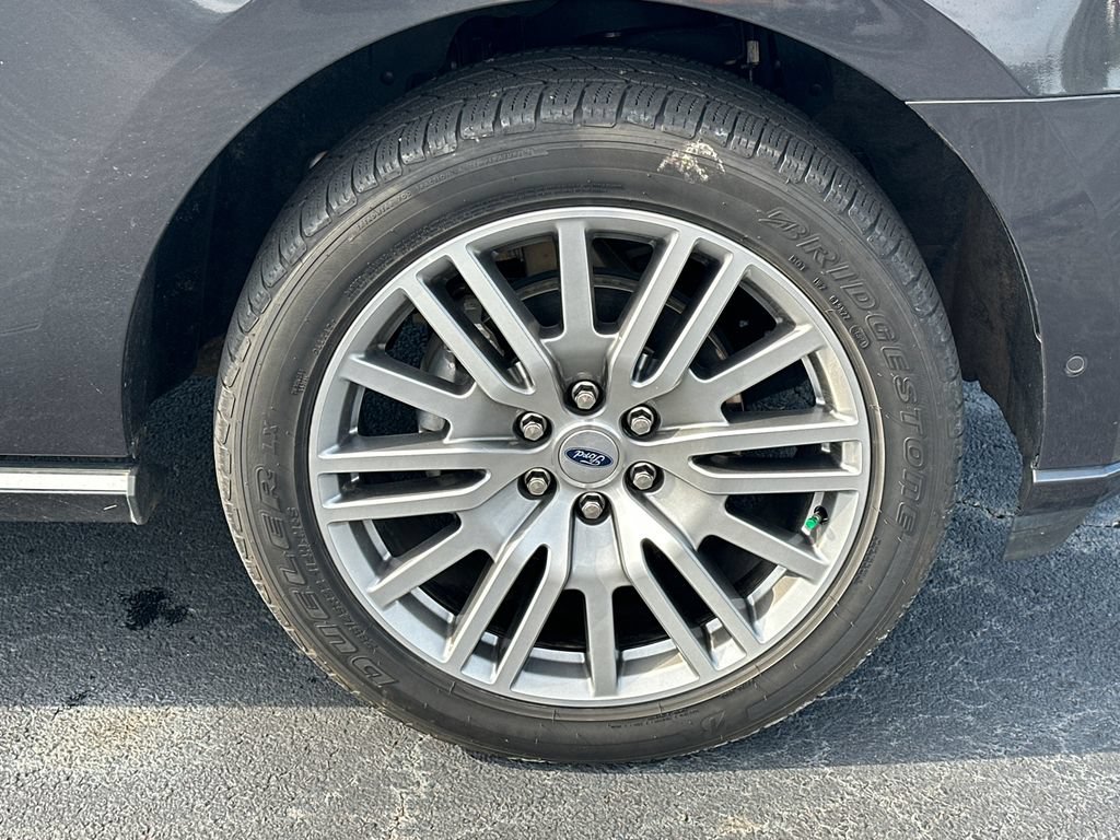 Certified 2022 Ford Expedition Max Platinum RWD image 12