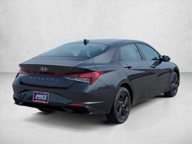 Used 2023 Hyundai Elantra SEL FWD image 6