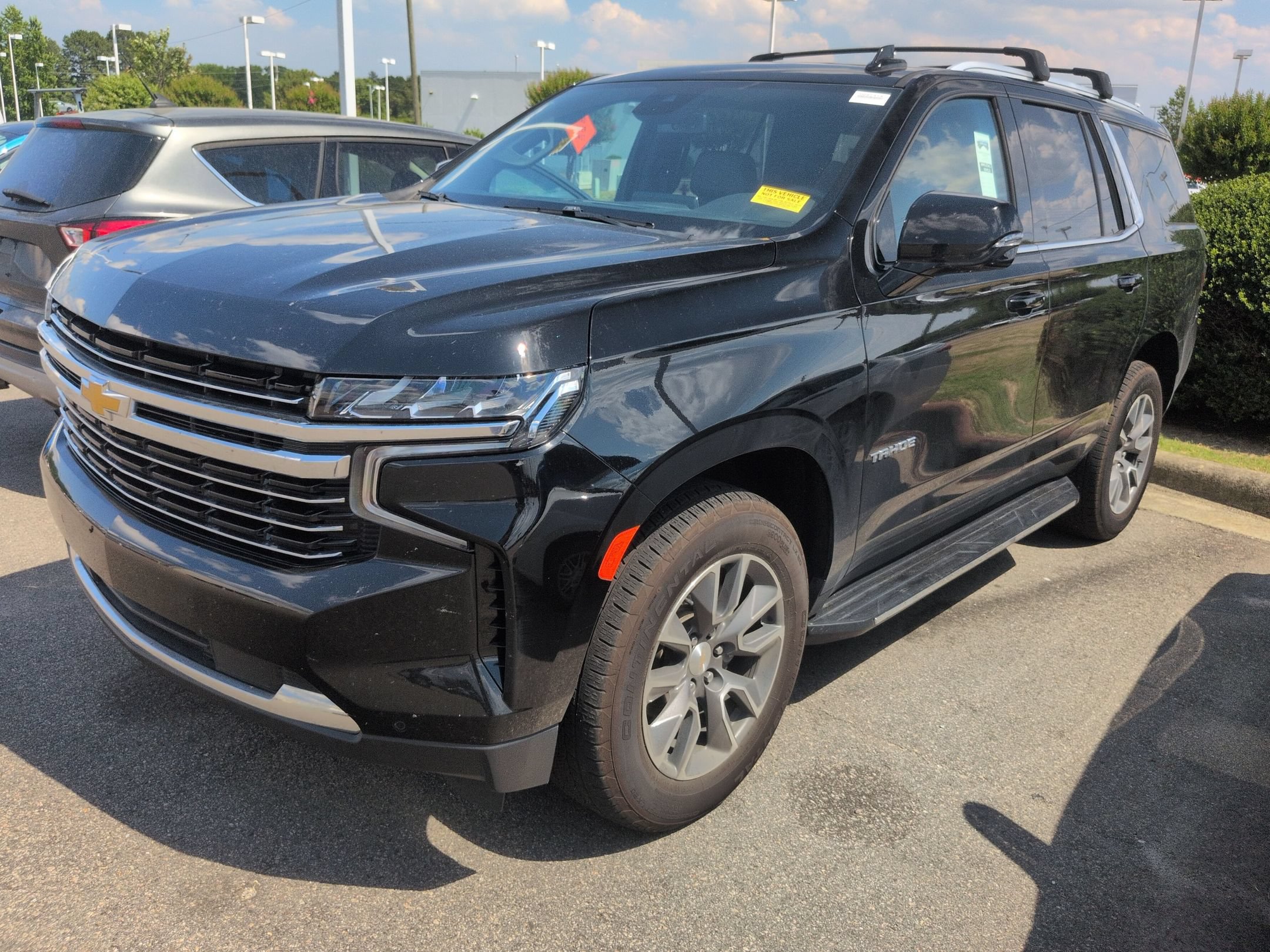 Used 2023 Chevrolet Tahoe LT w/ LT Signature Plus Package AWD/4WD image 2