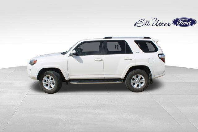 Used 2020 Toyota 4Runner SR5 image 2