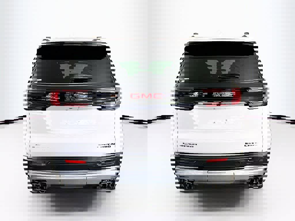 Used 2025 GMC Acadia Elevation image 4