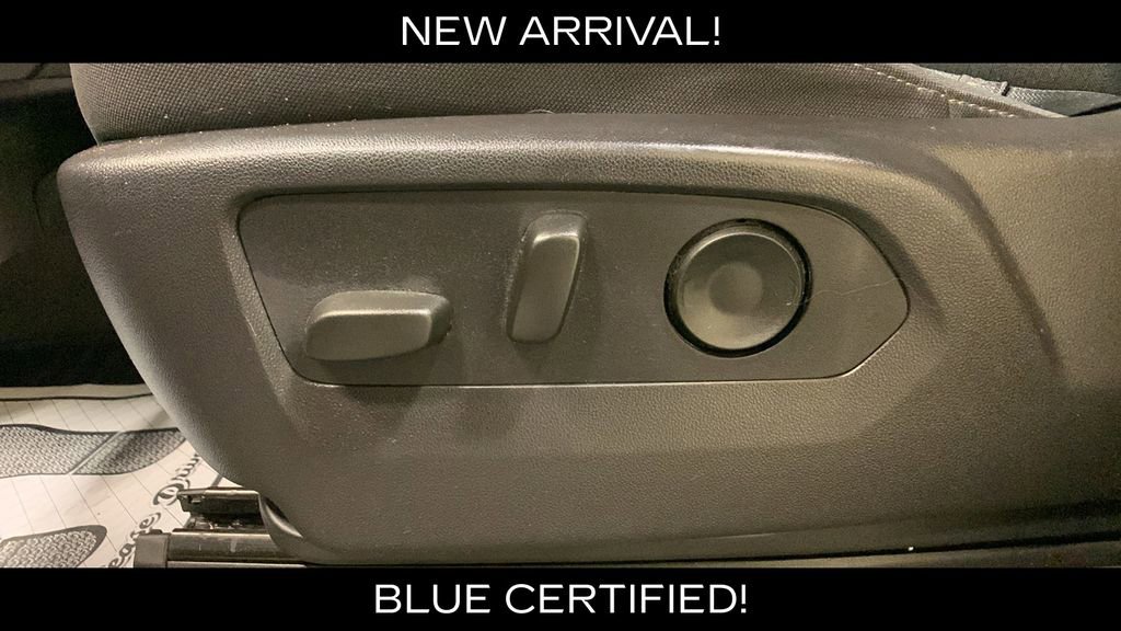 Used 2024 Chevrolet Silverado 1500 Custom Trail Boss AWD/4WD image 30