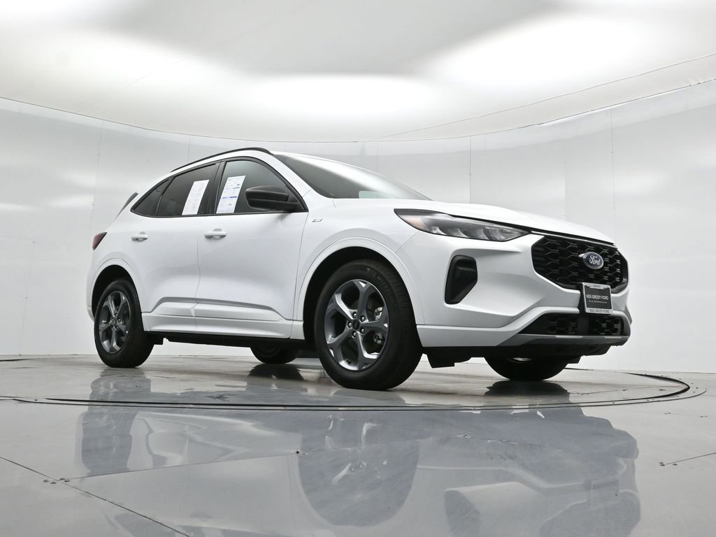 Certified 2023 Ford Escape ST-Line w/ Equipment Group 301A image 8