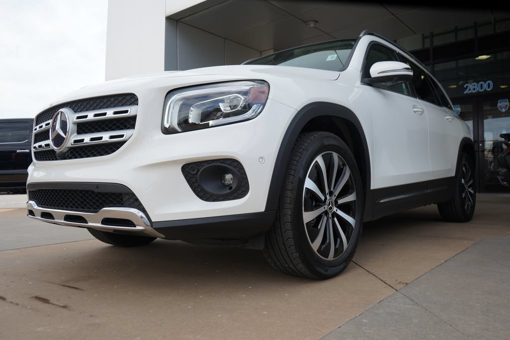 Used 2023 Mercedes-Benz GLB 250 4MATIC image 4