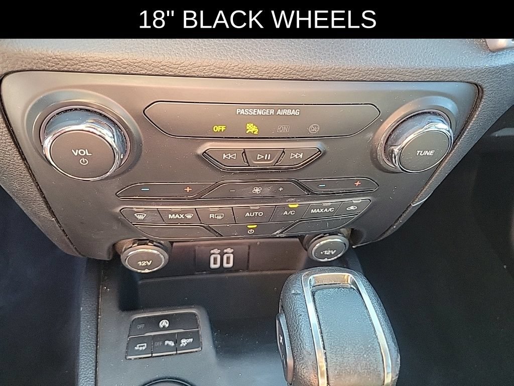 Certified 2019 Ford Ranger XLT w/ Black Appearance Package AWD/4WD image 26