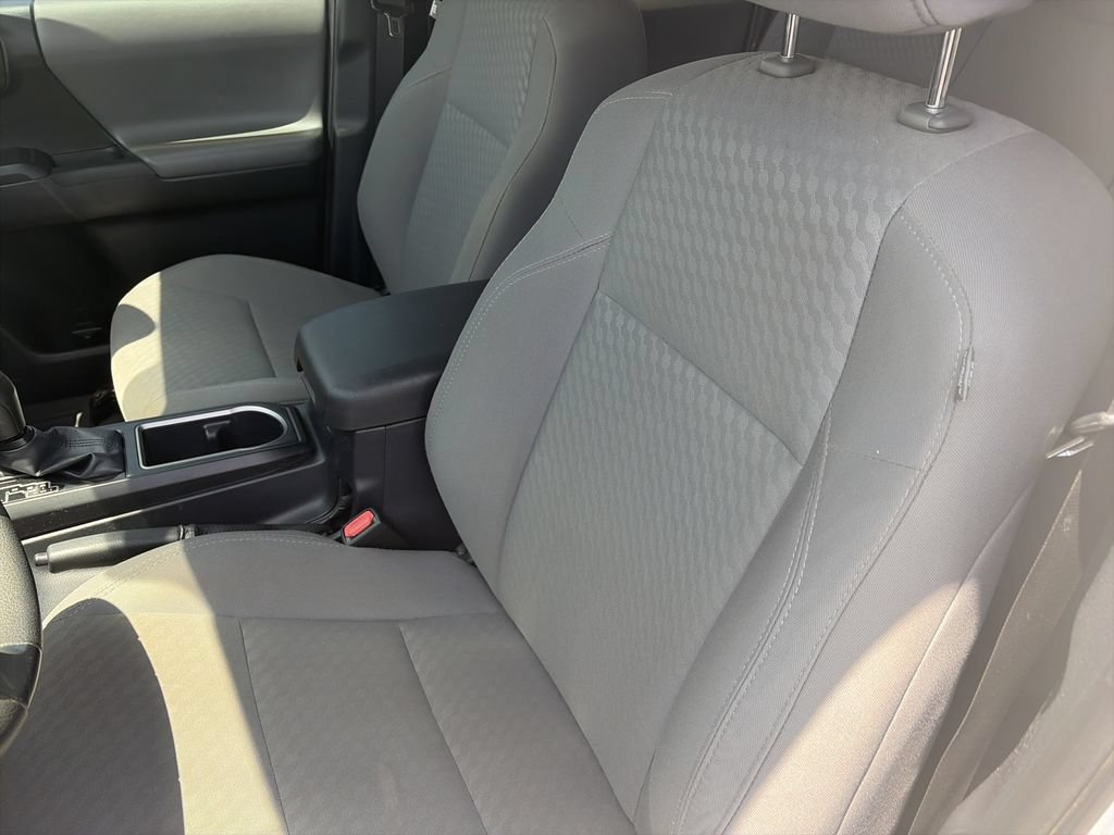Used 2020 Toyota Tacoma SR w/ SR Convenience Package RWD image 12