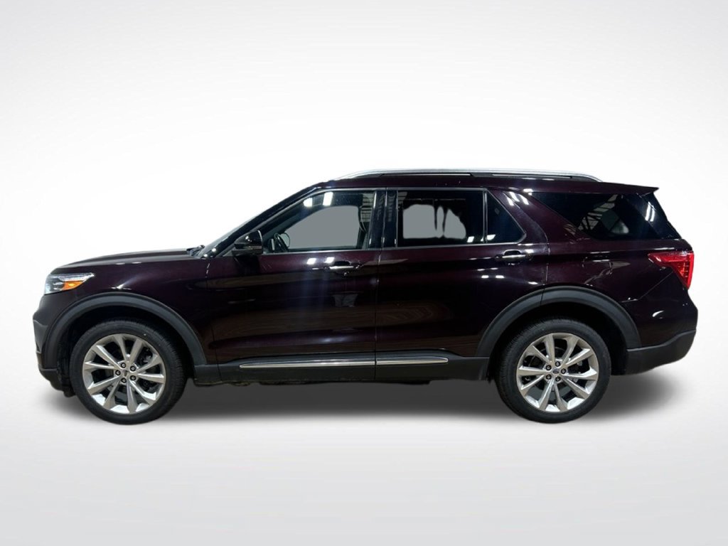 Certified 2022 Ford Explorer Platinum w/ Equipment Group 601A AWD/4WD image 17