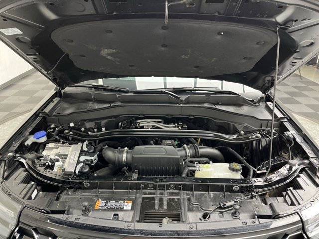 Certified 2025 Ford Explorer Platinum w/ Ultimate Package AWD/4WD image 32