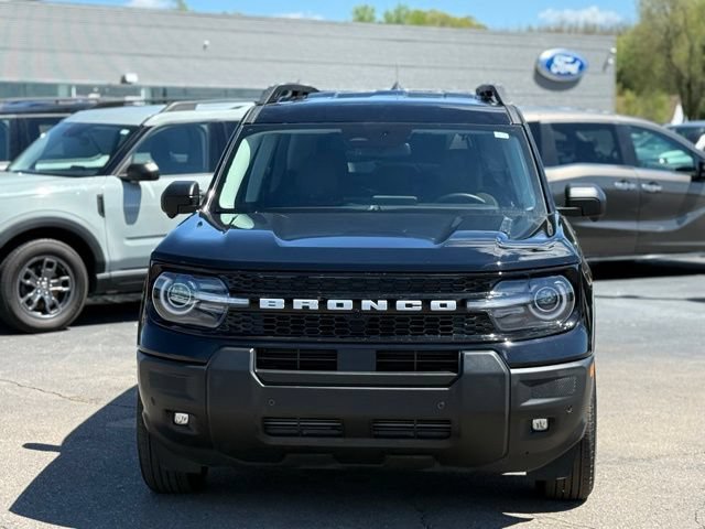 Certified 2025 Ford Bronco Sport Outer Banks w/ Outer Banks Tech Package+ AWD/4WD image 34