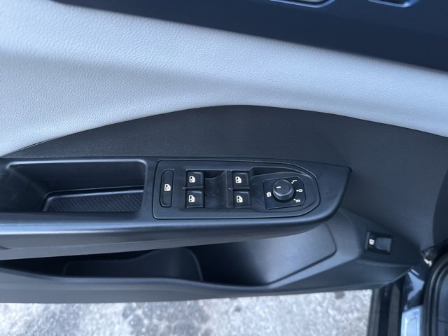 Used 2022 Volkswagen Taos SE image 13