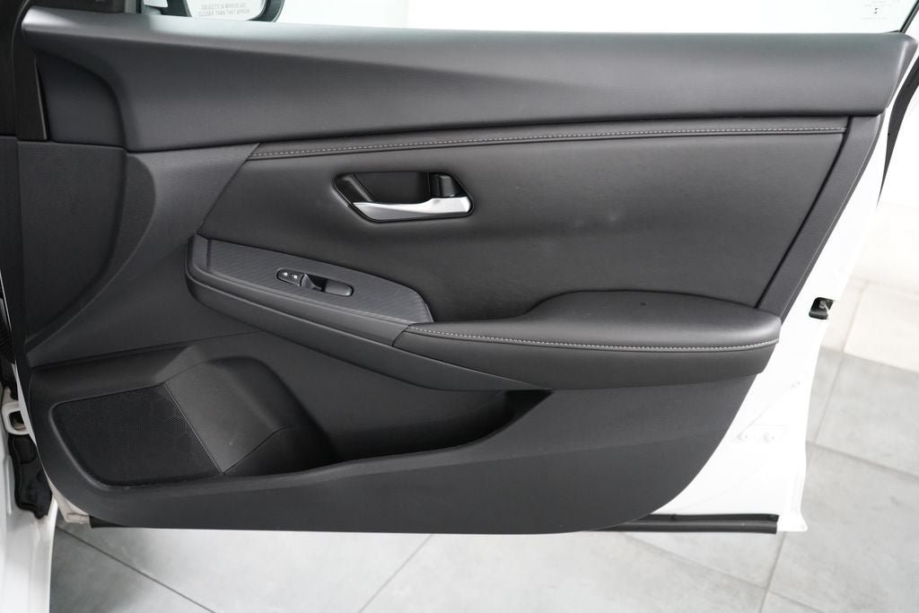 Used 2024 Nissan Sentra SV FWD image 24
