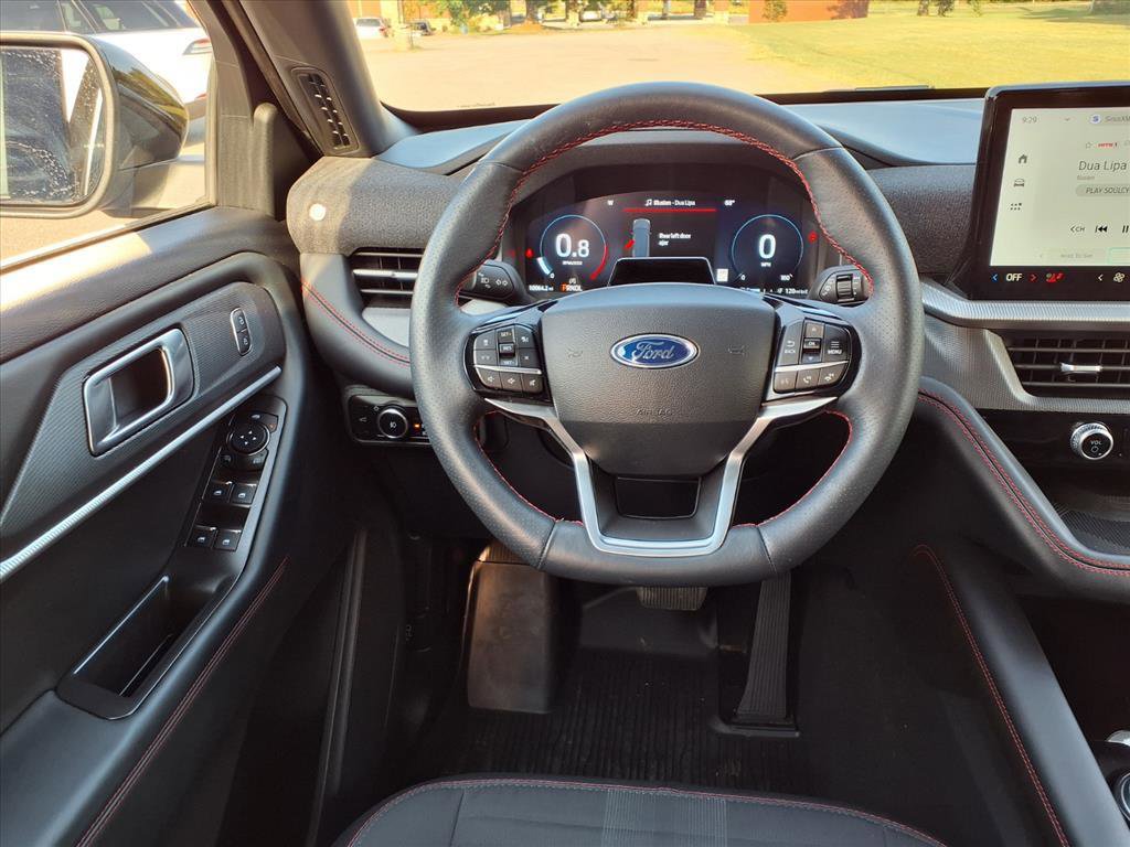 Certified 2025 Ford Explorer ST-Line image 25