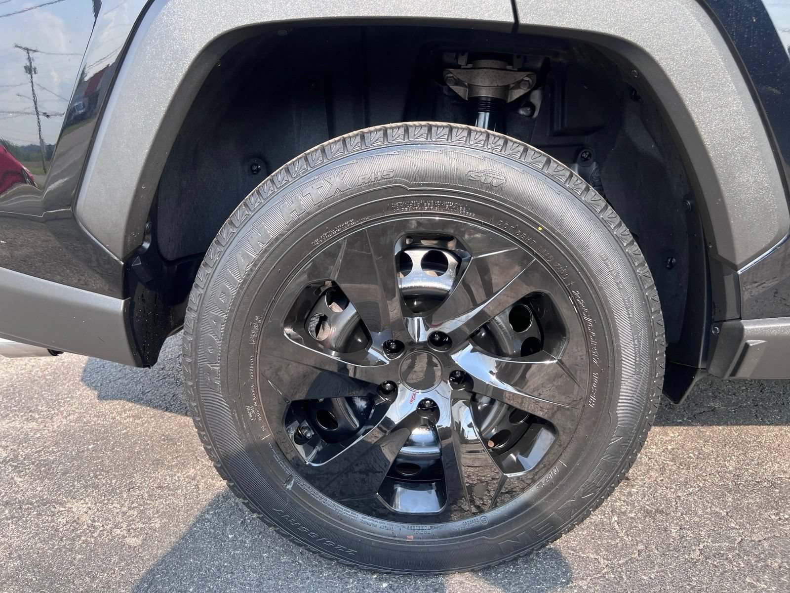 Used 2019 Toyota RAV4 LE w/ All Weather Liner Package AWD/4WD image 21