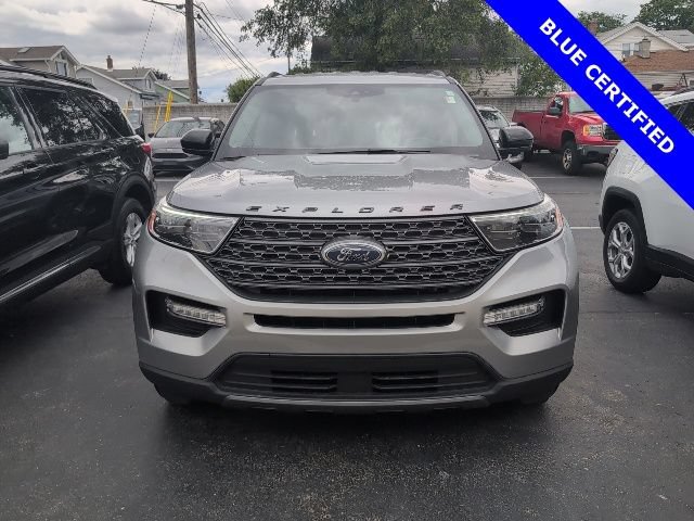 Certified 2024 Ford Explorer XLT w/ Equipment Group 202A AWD/4WD image 2