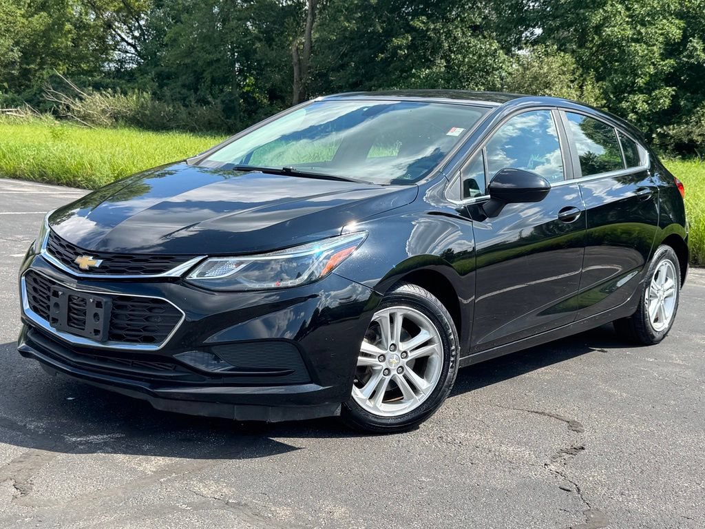 Used 2017 Chevrolet Cruze LT FWD image 2