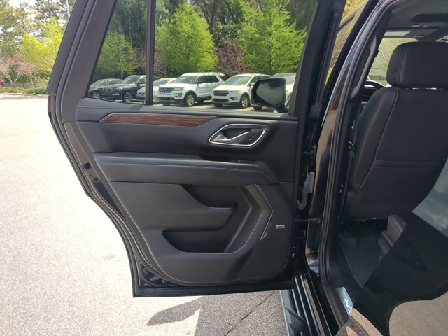 Used 2023 Chevrolet Tahoe High Country AWD/4WD image 29