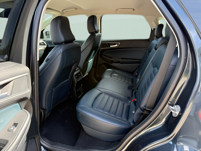 Certified 2024 Ford Edge SEL AWD/4WD image 5
