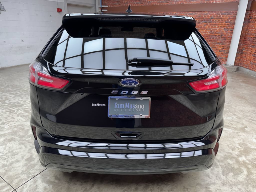Certified 2023 Ford Edge ST-Line AWD/4WD image 4