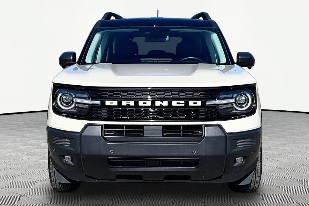 Certified 2025 Ford Bronco Sport Outer Banks w/ Outer Banks Tech Package+ AWD/4WD image 3