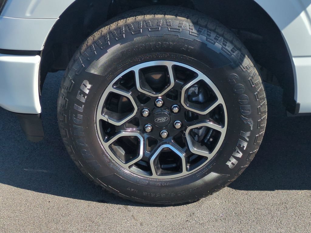 Certified 2022 Ford F150 XLT w/ Equipment Group 301A Mid AWD/4WD image 27