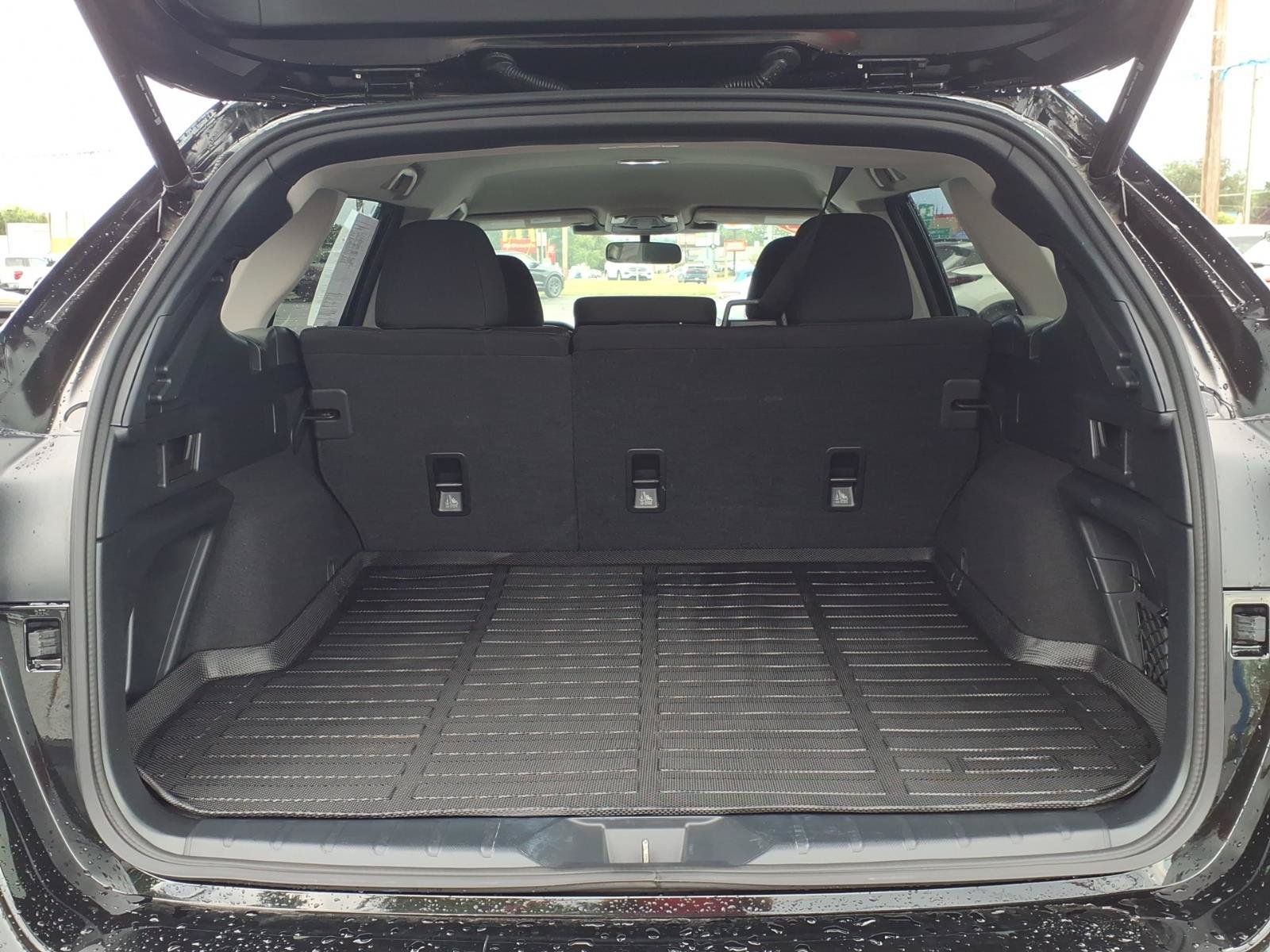 Used 2023 Subaru Outback Premium AWD/4WD image 11