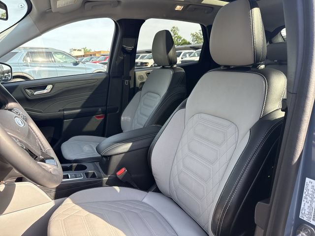 Certified 2023 Ford Escape SE w/ PHEV Premium Package FWD image 11