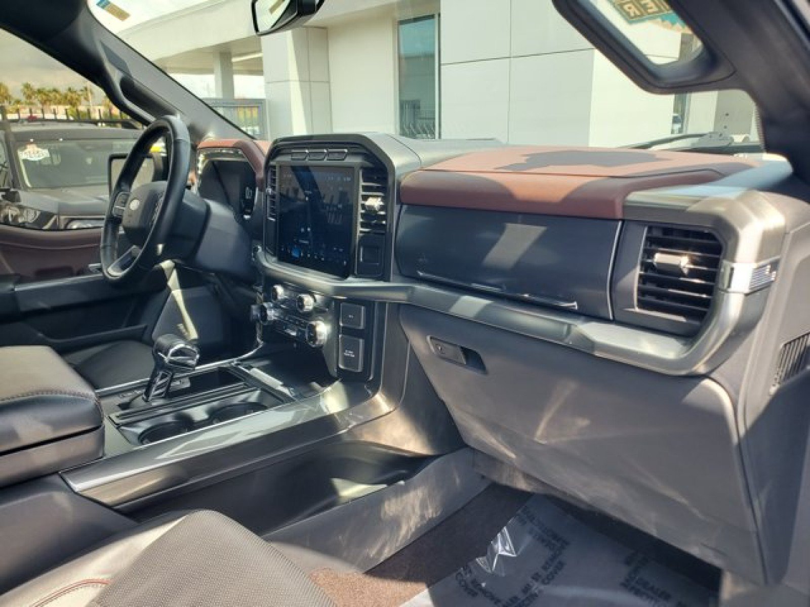 Certified 2023 Ford F150 Lariat AWD/4WD image 35