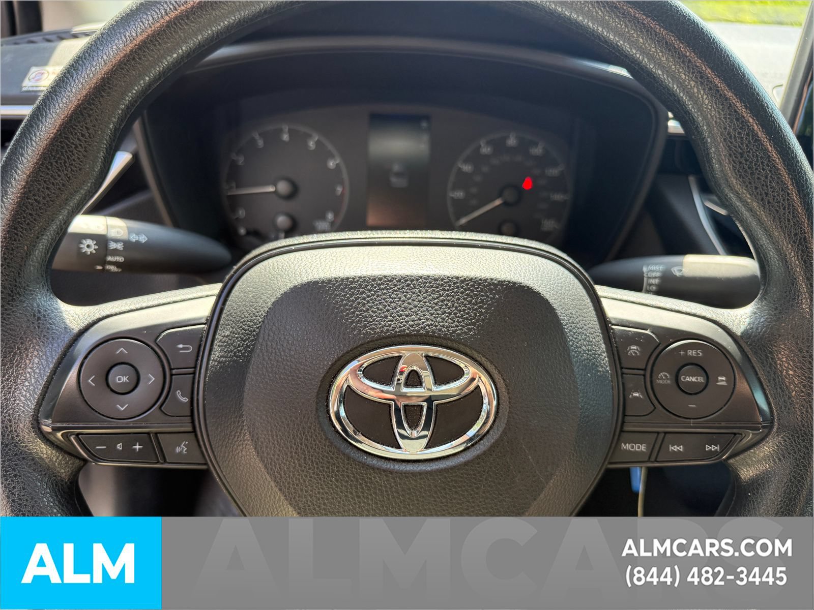 Used 2024 Toyota Corolla LE FWD image 18