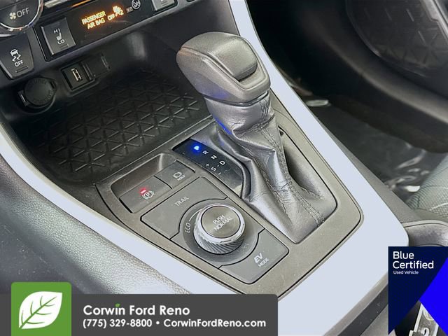 Used 2021 Toyota RAV4 XLE w/ Convenience Package image 20