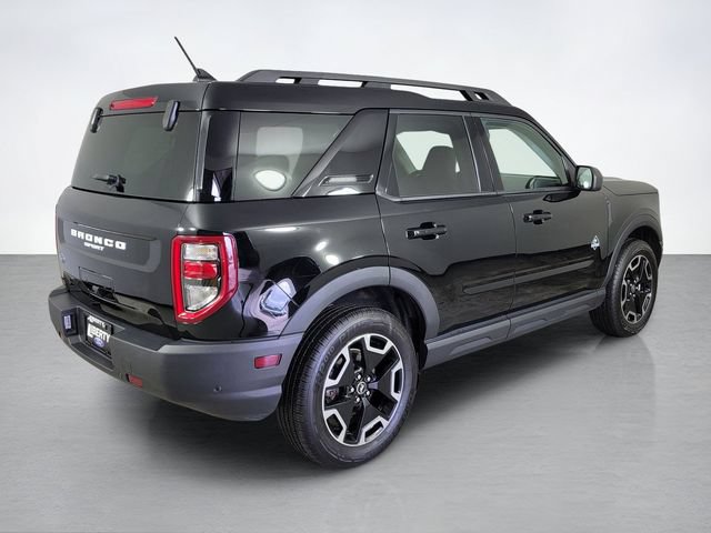 Certified 2023 Ford Bronco Sport Outer Banks w/ Tech Package AWD/4WD image 3
