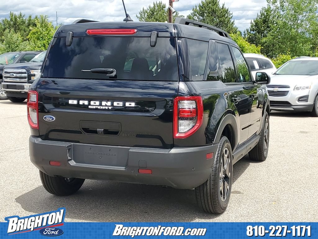 Certified 2023 Ford Bronco Sport Outer Banks w/ Tech Package AWD/4WD image 4