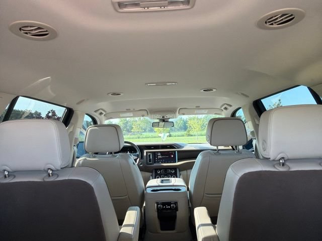 Used 2022 GMC Yukon Denali AWD/4WD image 18