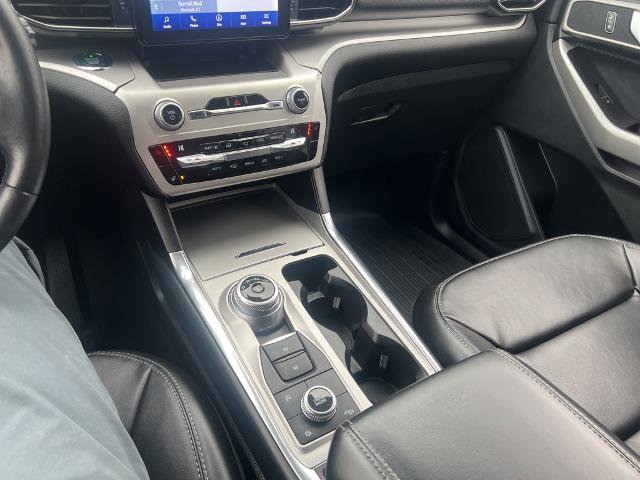 Certified 2021 Ford Explorer XLT w/ Equipment Group 202A image 30