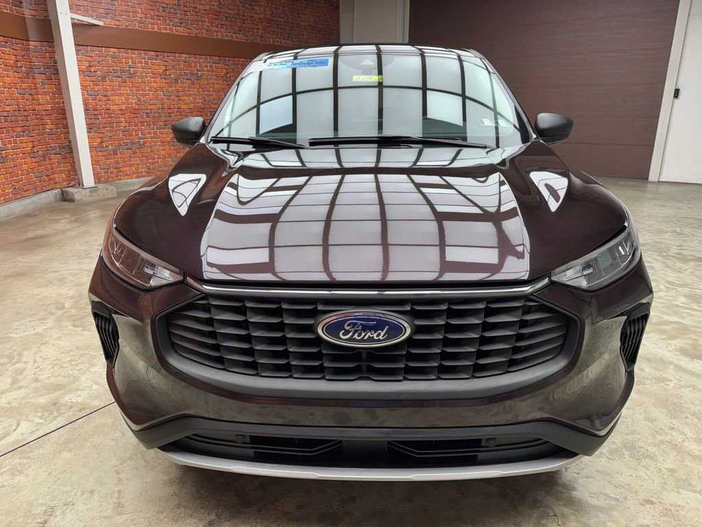 Certified 2023 Ford Escape Active AWD/4WD image 8